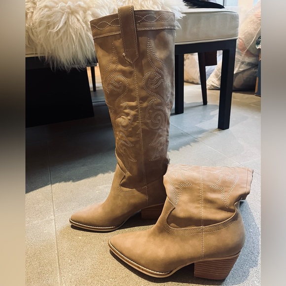 Oasis Shoes - Brand new faux suede camel cowboy boots